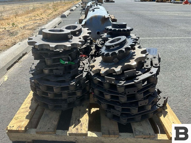 roller-chain-and-(4)-drive-sprockets-image-2