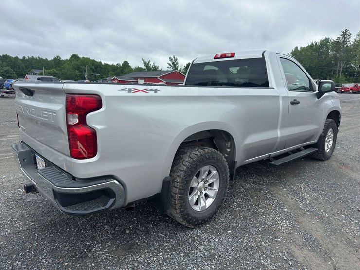 2019-chevrolet-silverado-1500-image-3