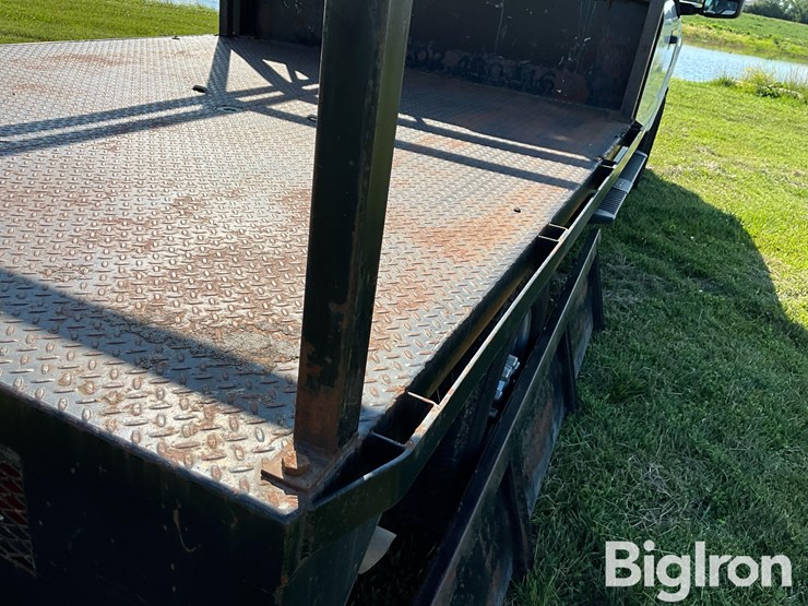 2021-ford-f350-image-19