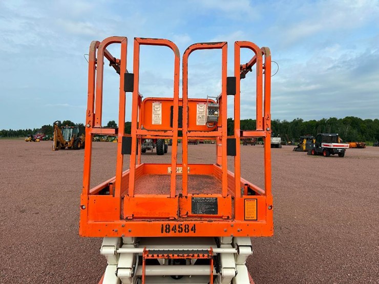 2016-snorkel-s4726e-image-13