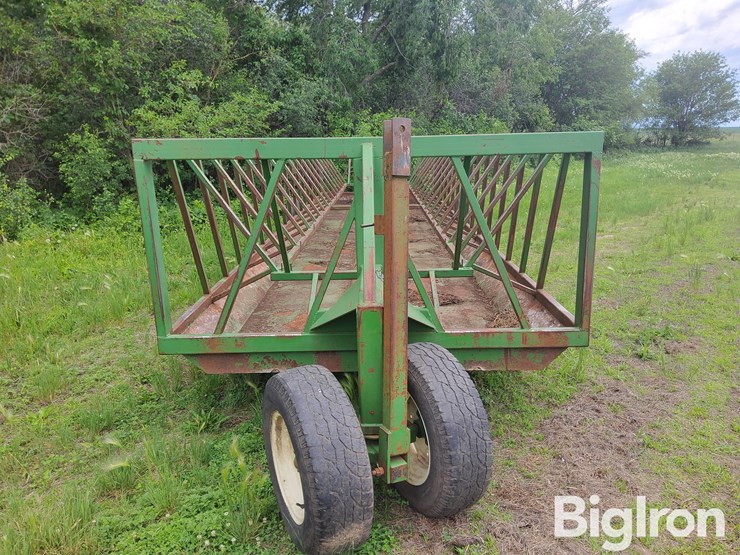 portable-bale-feeder-image-2