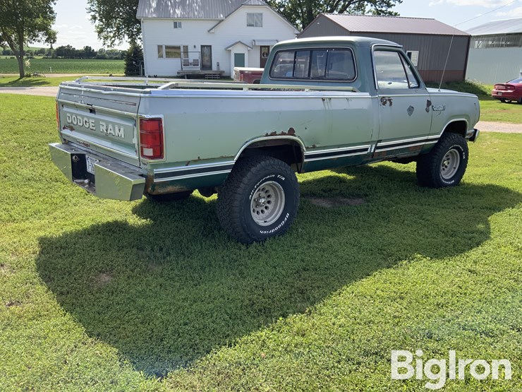 1979-dodge-power-wagon-image-5