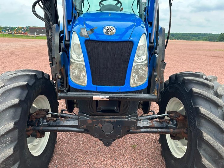 2009-new-holland-855tl-image-37