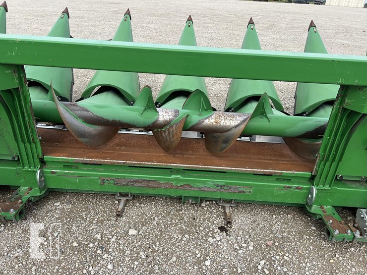 2013-john-deere-608c-image-7