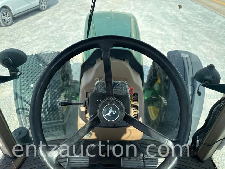 2005-john-deere-8320-image-29