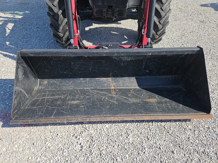 case-ih-farmall-115a-image-3
