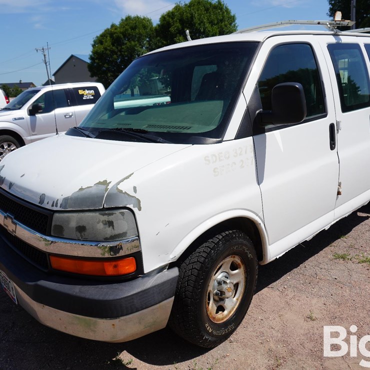 2004 CHEVROLET EXPRESS 1500
