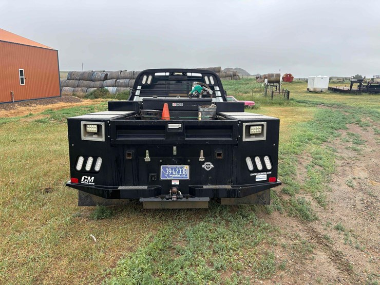 2023-ram-3500-pickup-image-8