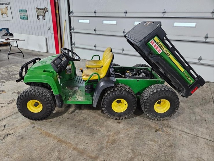 2014-john-deere-gator-image-10