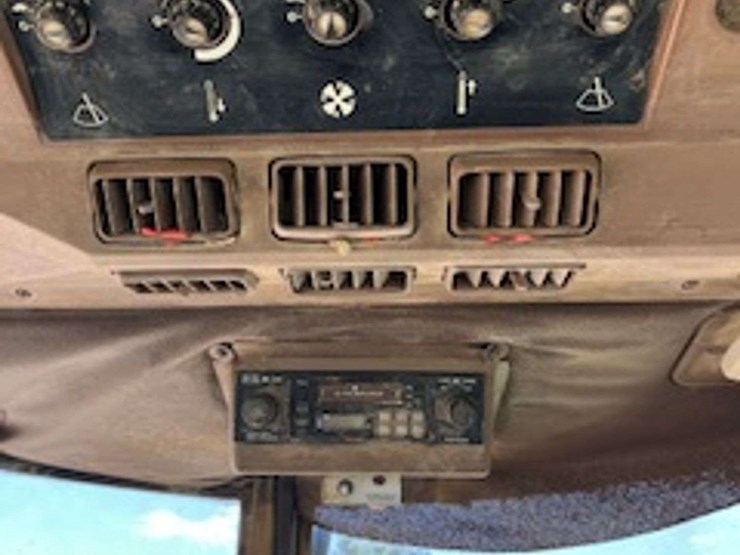 1986-john-deere-8650-image-9