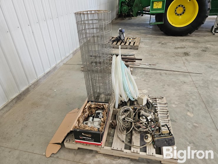 hiniker-8150-monitor,-unused-truck-starter,-&-other-misc.-items-image-3
