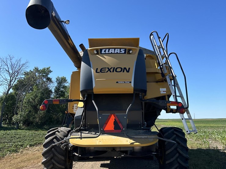 2012-claas-lexion-750tt-image-7