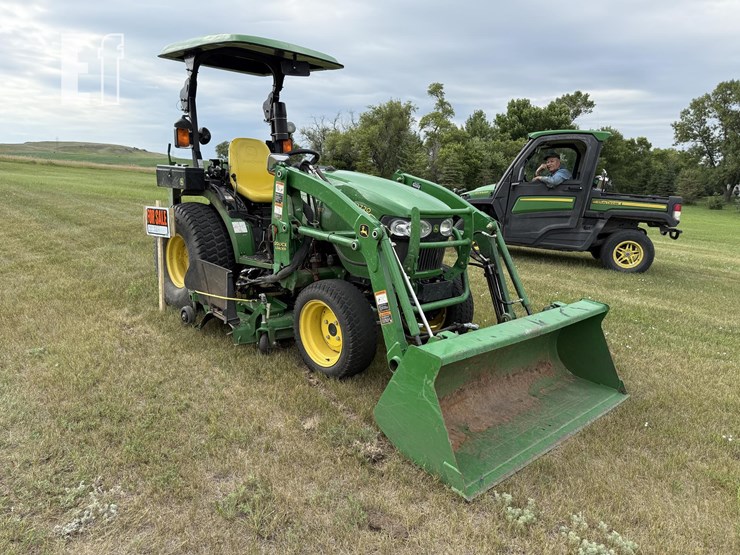 2010-john-deere-2720-image-7