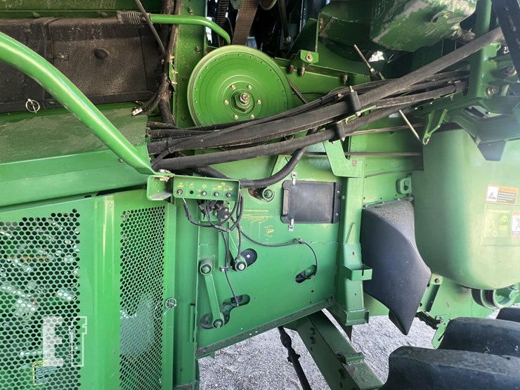 2004-john-deere-9660-sts-image-39