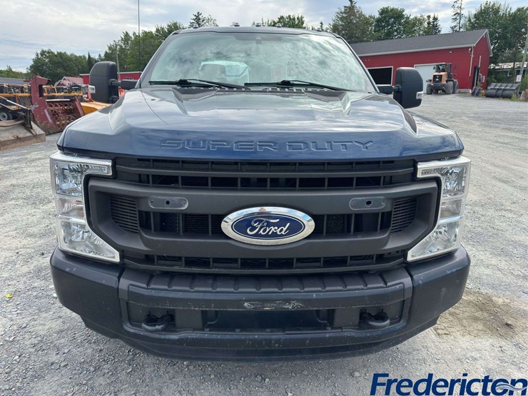 2020-ford-f350-xl-image-7