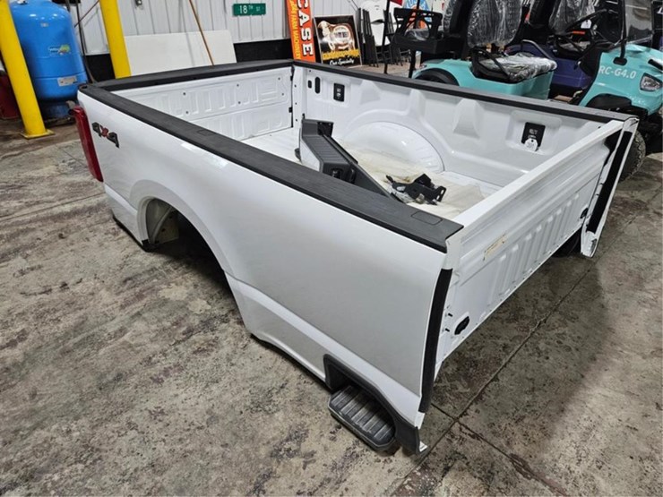 #391-•-2024-ford-8'-truck-box-image-7