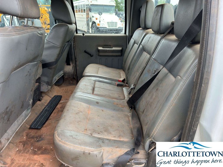 ford-f250-xl-image-26