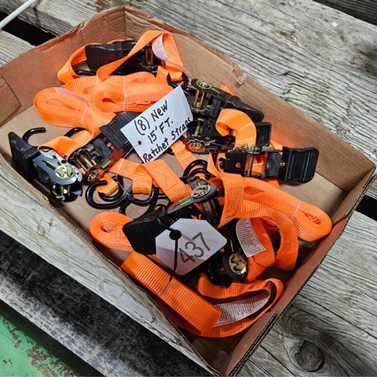 #437 • New 8 - 1" 15' Ratchet Straps