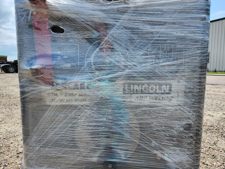 lincoln-idealarc-arc-welder-image-6