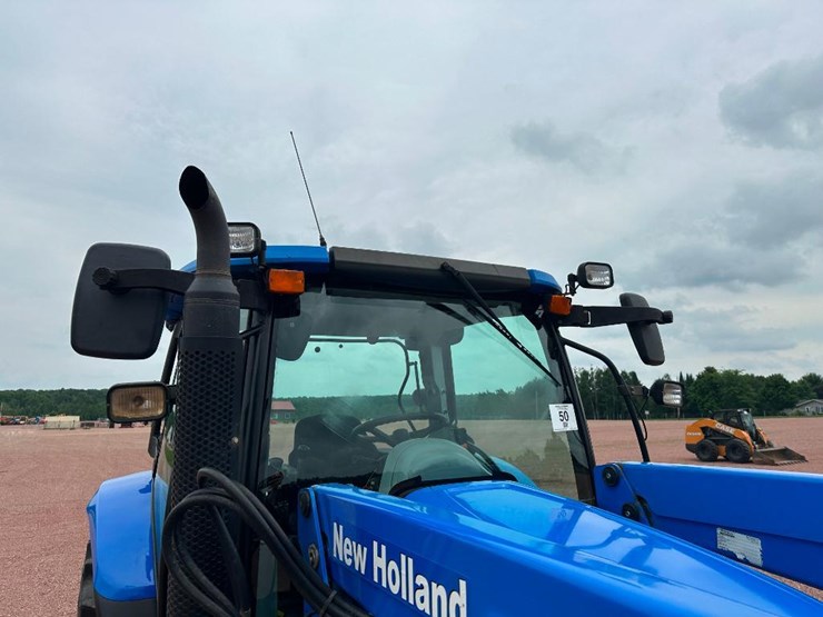 2009-new-holland-855tl-image-15