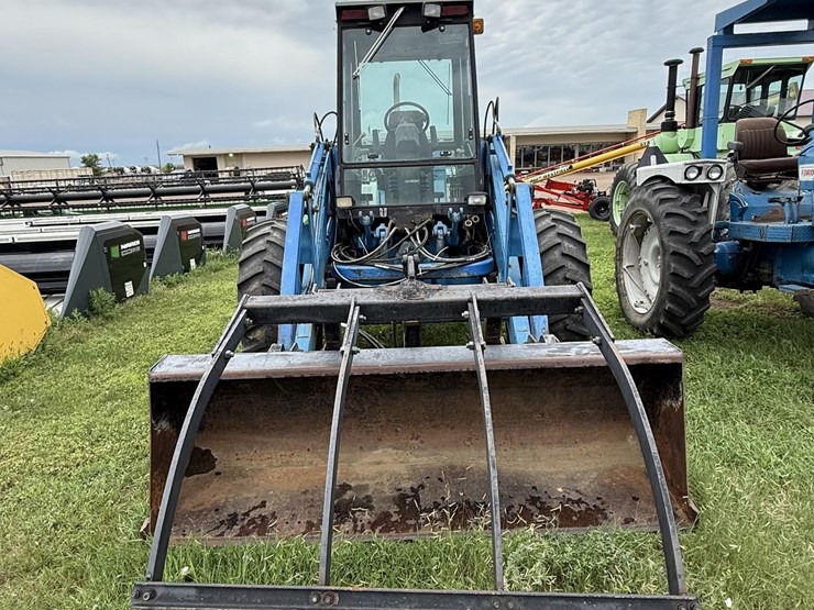 new-holland-9030-image-3