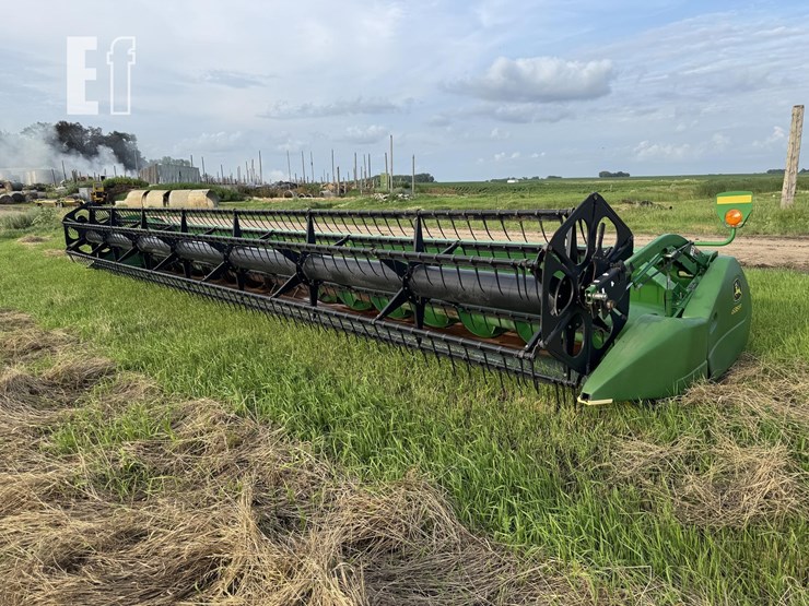 2010-john-deere-635f-image-1