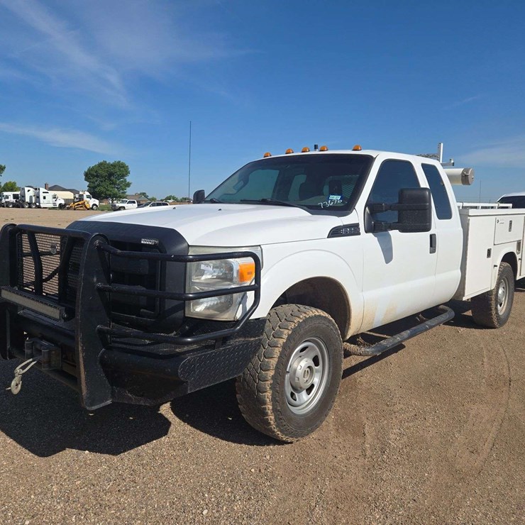2012 FORD F350