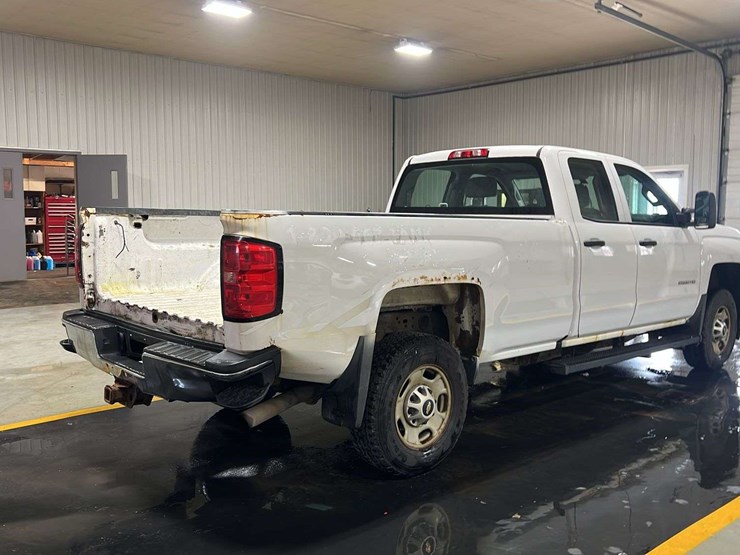 2016-chevrolet-silverado-2500hd-image-5