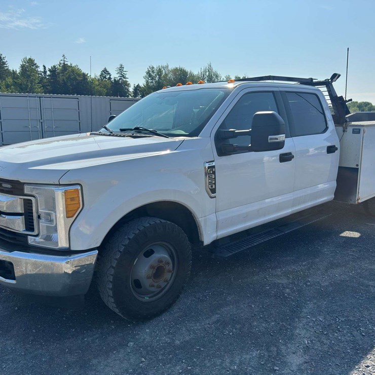 2017 FORD F350 XLT
