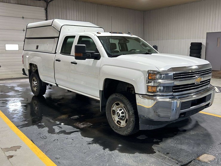 2018-chevrolet-silverado-2500hd-image-7