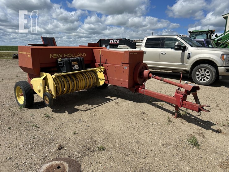 new-holland-311-image-3