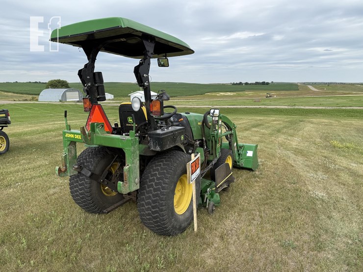 2010-john-deere-2720-image-5