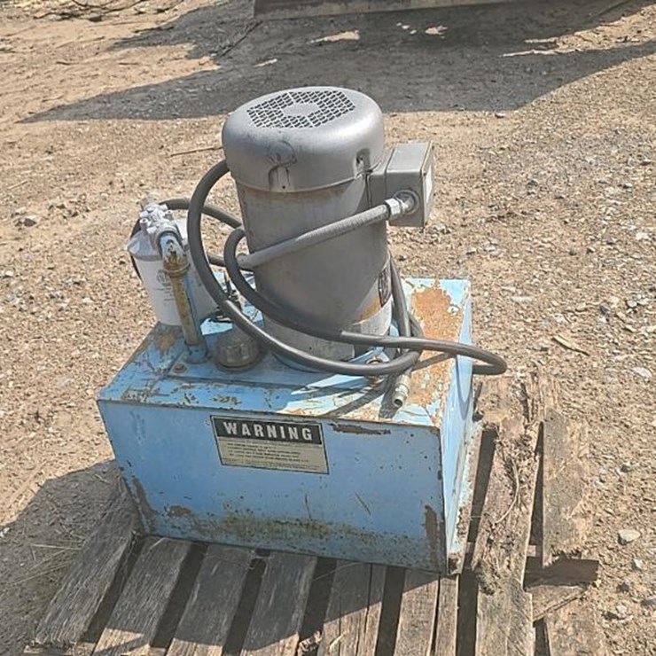 #187 • Hydraulic Tank with Motor