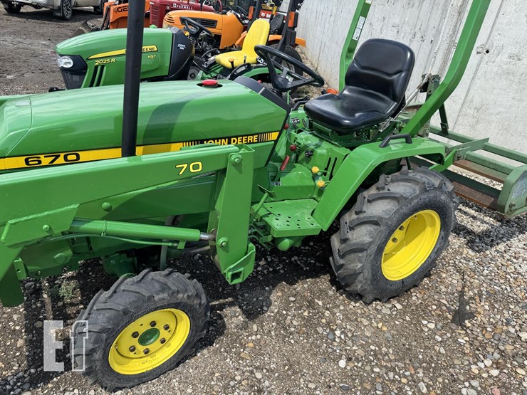 1990-john-deere-670-image-18