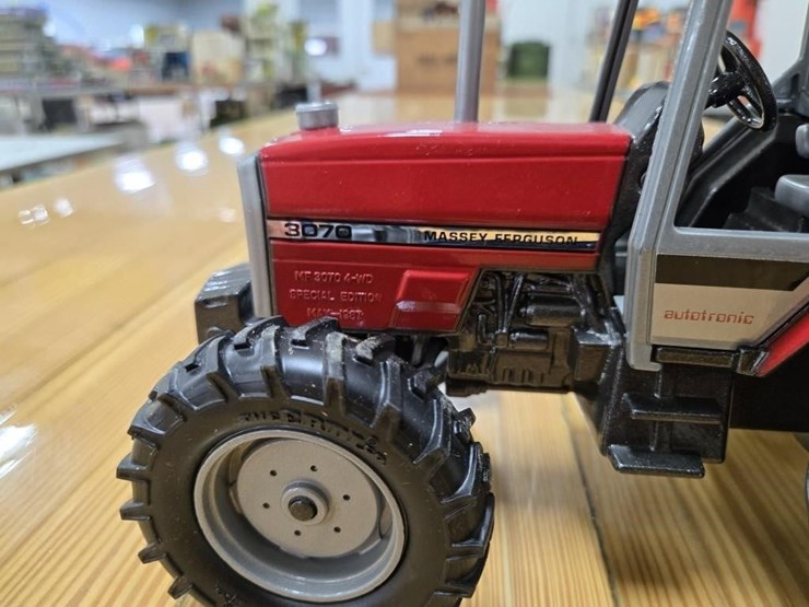 massey-ferguson-3070-image-3