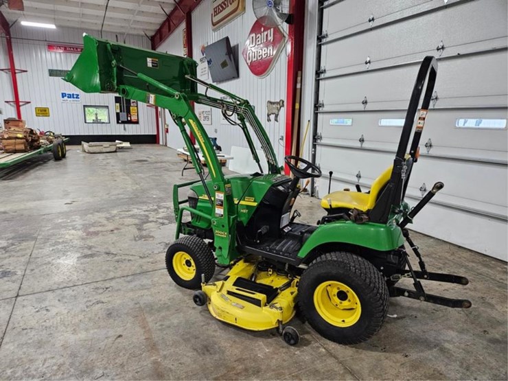 john-deere-2305-image-11