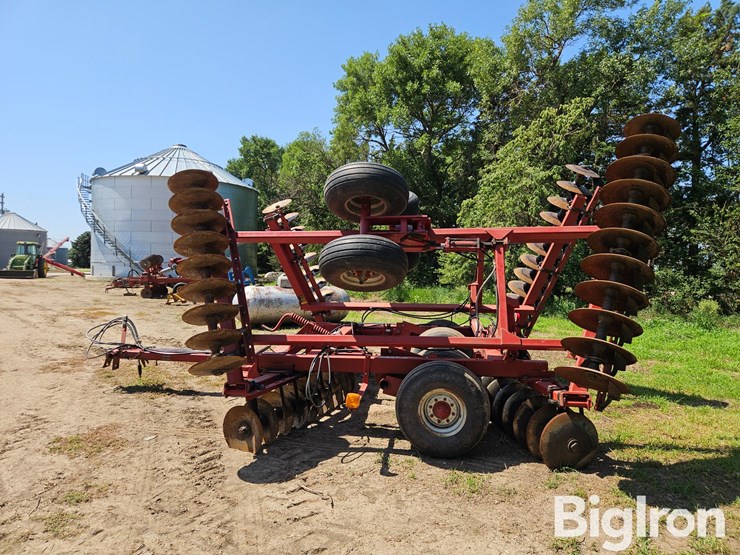 case-ih-3950-image-8