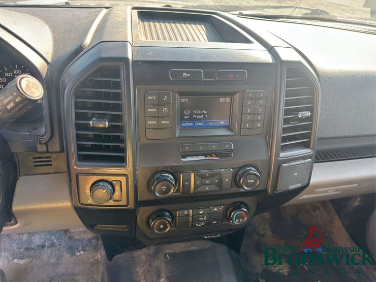 2016-ford-f150-xl-image-19