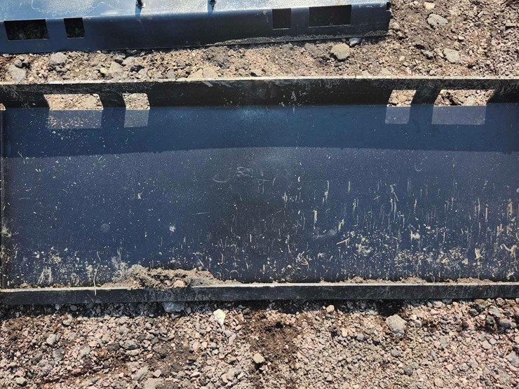 heavy-duty-1/2-moon-gusseted-skid-steer-receiver-hitch-image-2