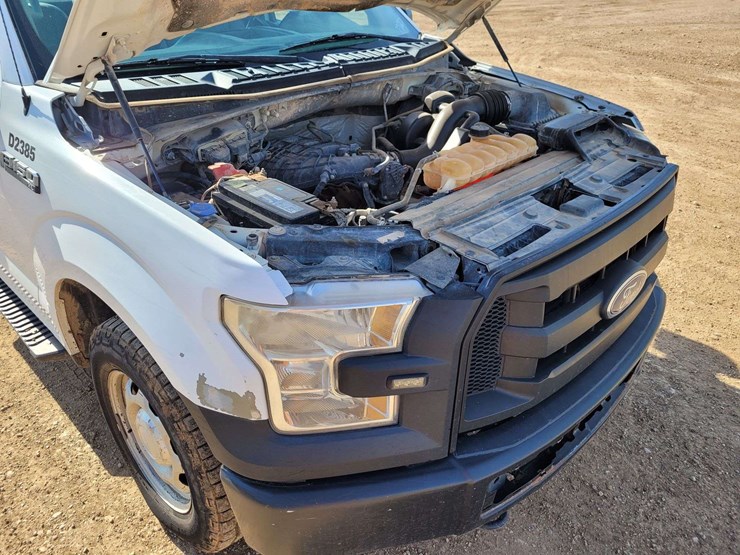 2017-ford-f150-image-16