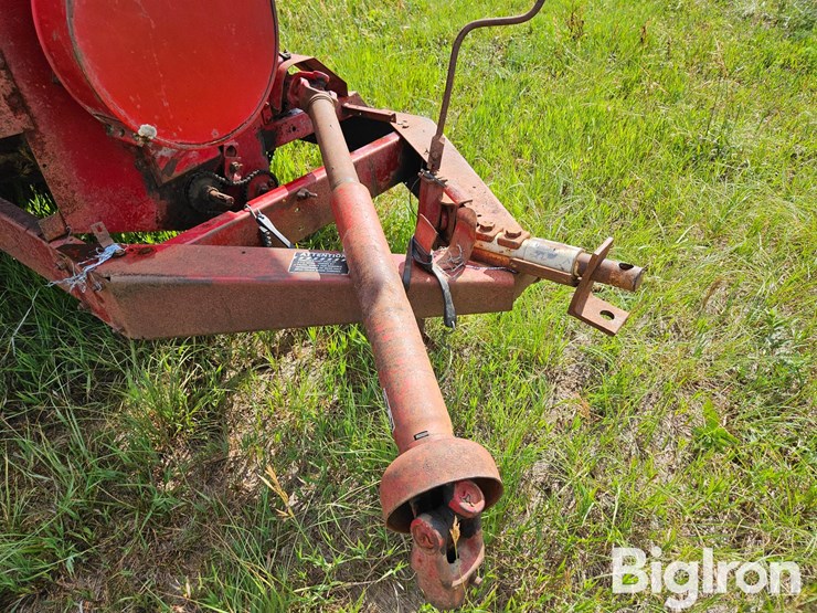 new-holland-355-image-11