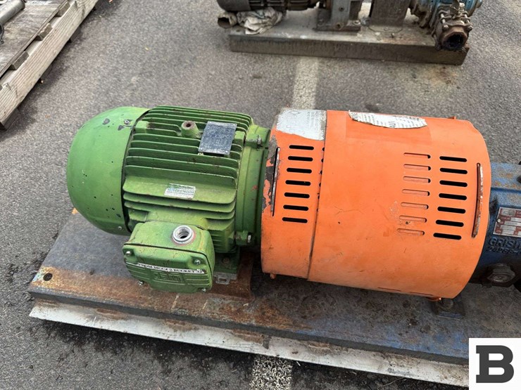 water-pump-with-motor-image-7