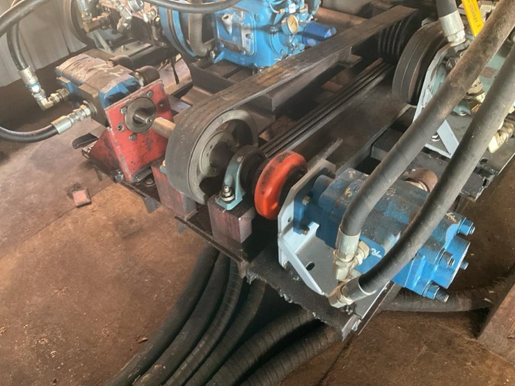 #122-•-hydraulic-lines,-pumps-and-tank-image-20