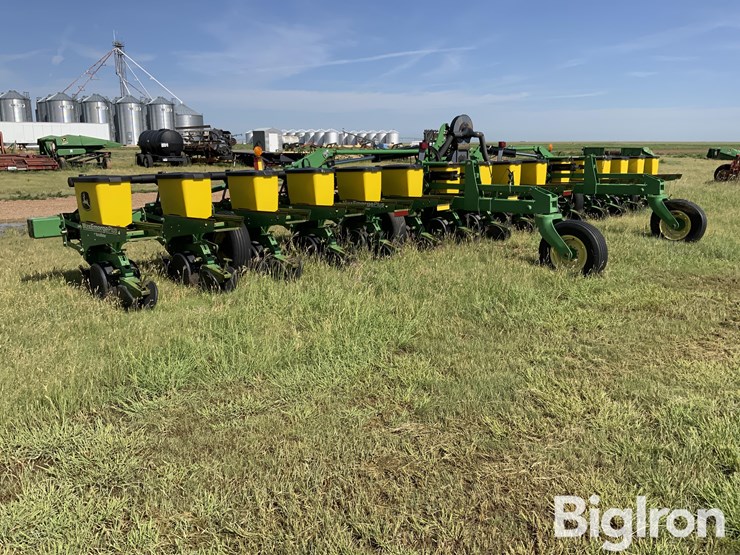 2002-john-deere-1720-image-7