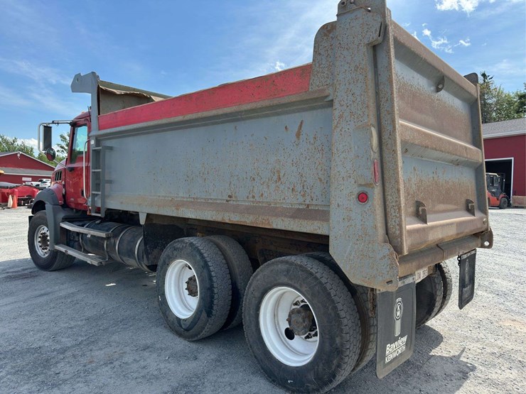2009-mack-granite-gu813-image-5