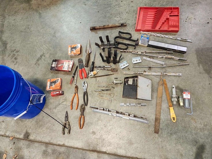 assortment-of-tools-image-1