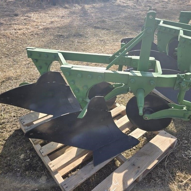 JOHN DEERE 412