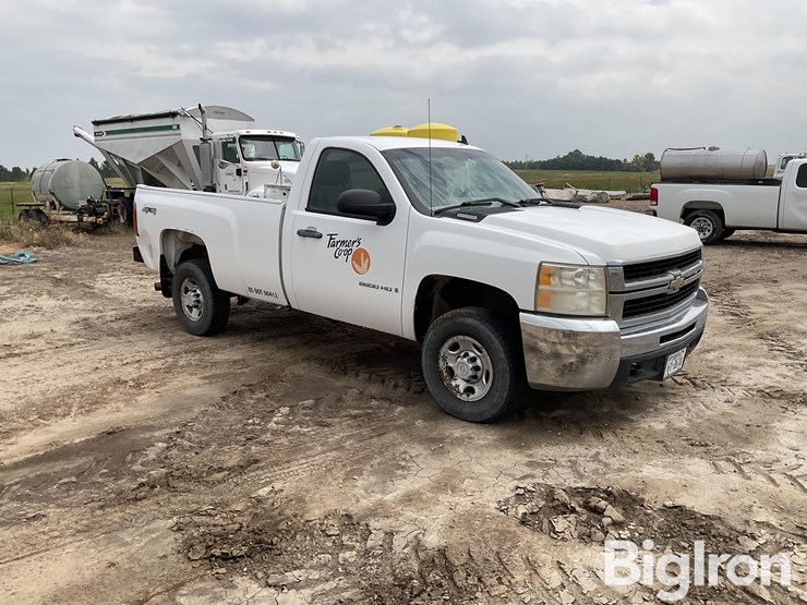2008-chevrolet-silverado-2500-image-3