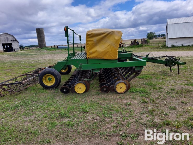john-deere-750-image-4