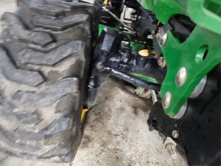 john-deere-2320-image-38